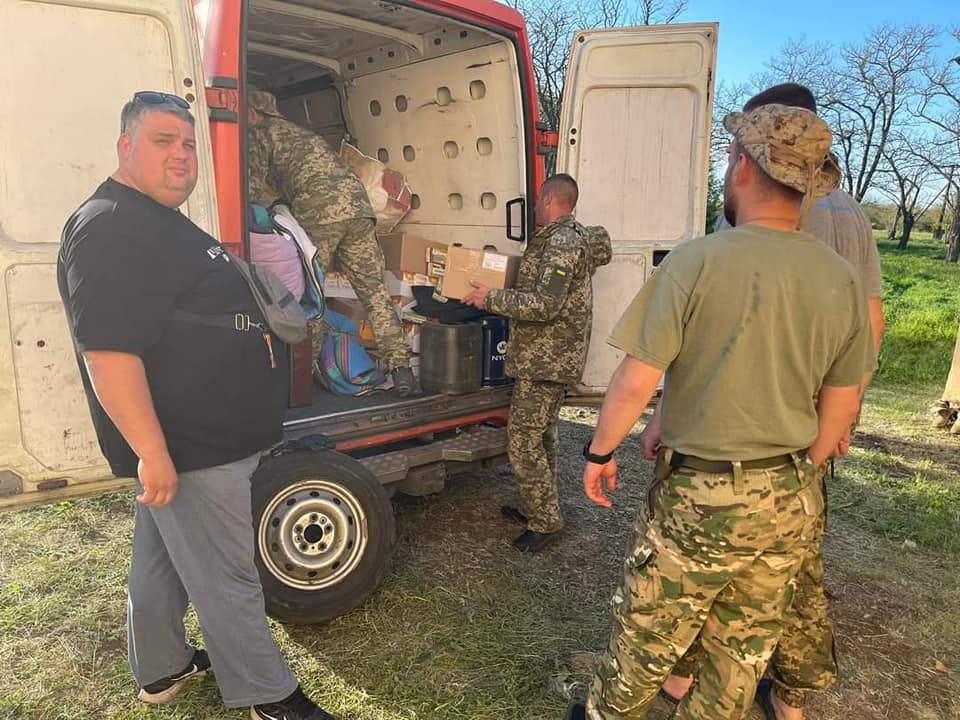 Nuestro equipo entregó ayuda para militares en primera línea - UA Help  Center